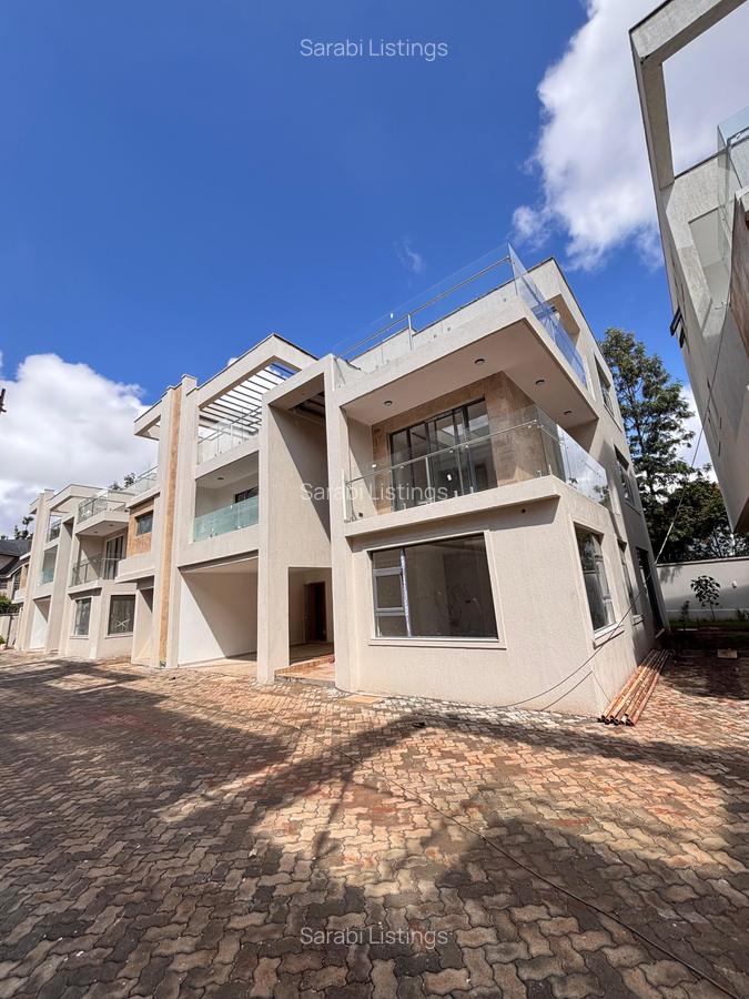6 Bed Townhouse with En Suite in Lavington - 16