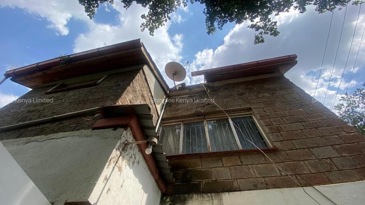 5 Bed Townhouse with En Suite at Oloitoktok Road - 3