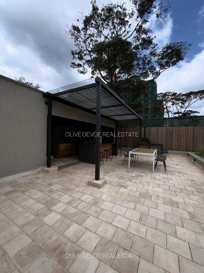 5 Bed Villa with En Suite in Westlands Area - 9