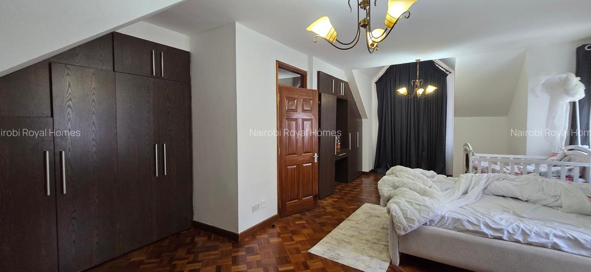5 Bed Townhouse with En Suite at Chalbi Drive - 19