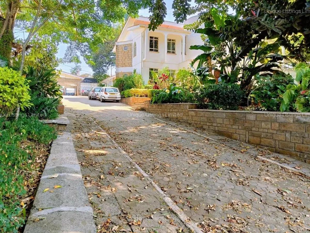 5 Bed House with Staff Quarters in Nyari - 14