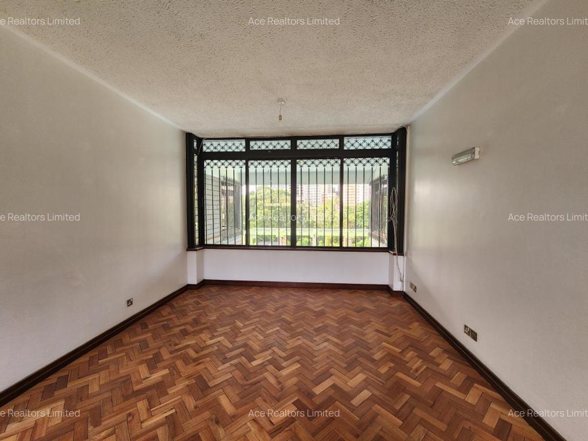 5 Bed Townhouse with En Suite at Old Muthaiga - 17