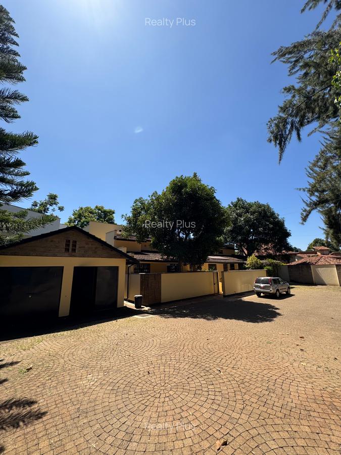 4 Bed Villa with En Suite in Runda - 7