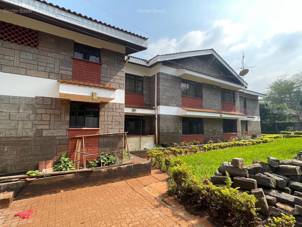 Commercial Property with Service Charge Included at Camellia Close ( Un Avenue) - 10