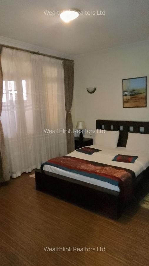 2 Bed Apartment with Swimming Pool at Brookside Drive - 4