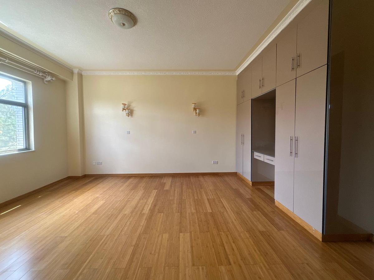 3 Bed Apartment with En Suite in Kilimani - 18