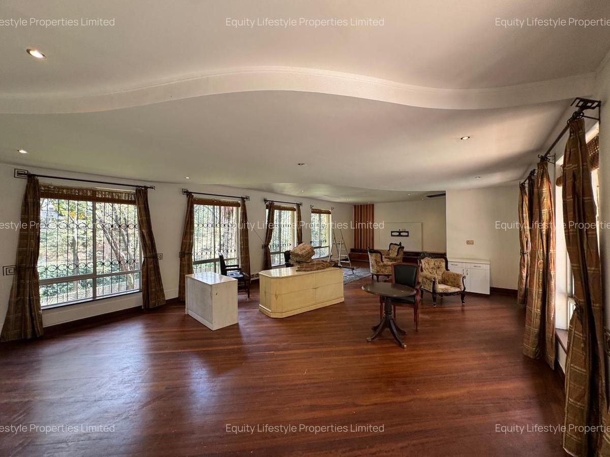 4 Bed Townhouse with En Suite in Lavington - 3