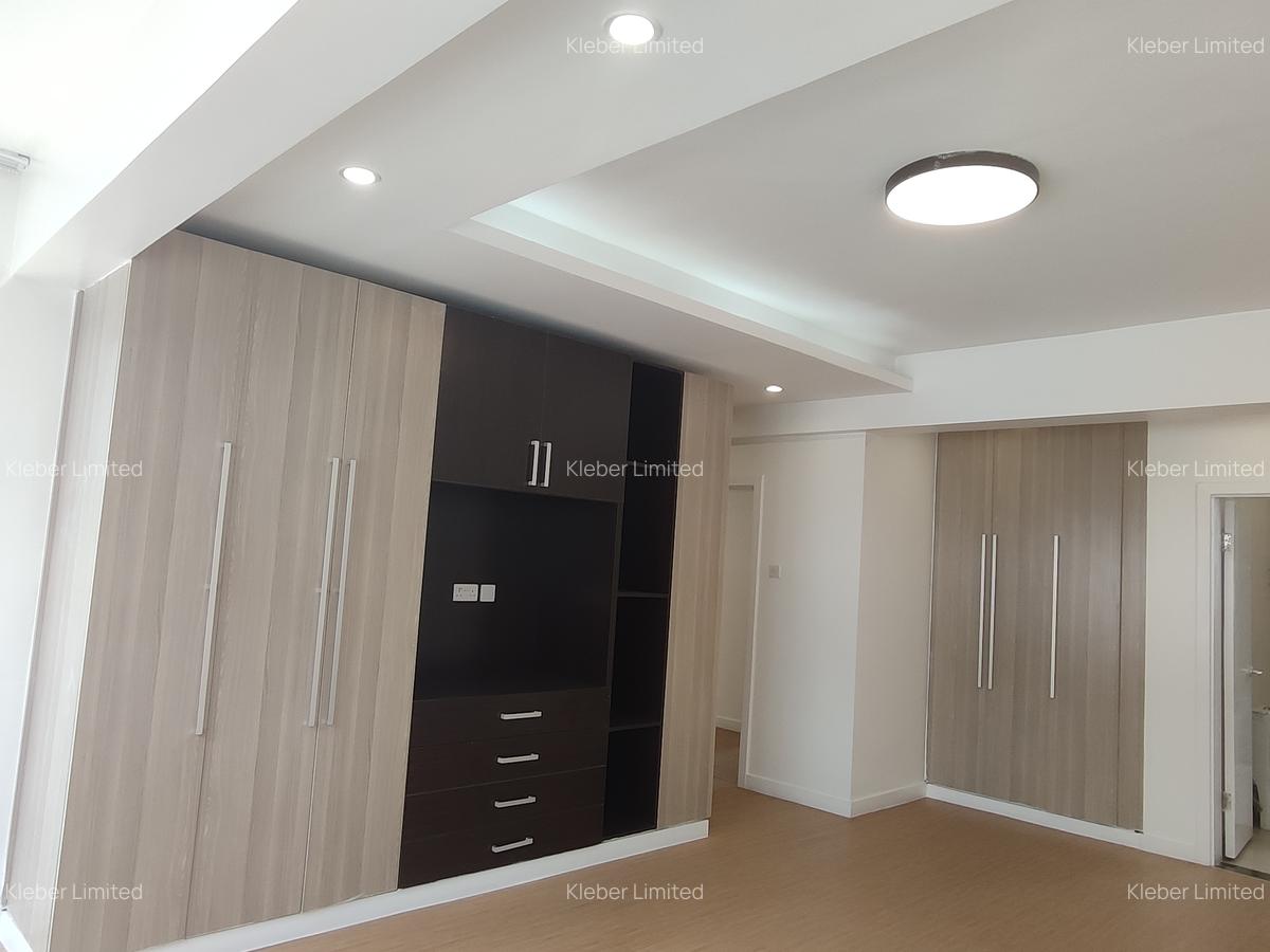 4 Bed Apartment with En Suite in Lavington - 6