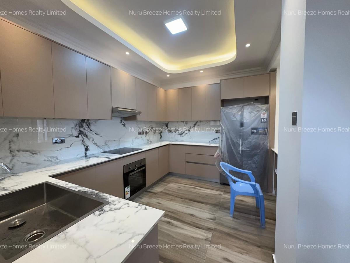 2 Bed Apartment with En Suite in Brookside - 3