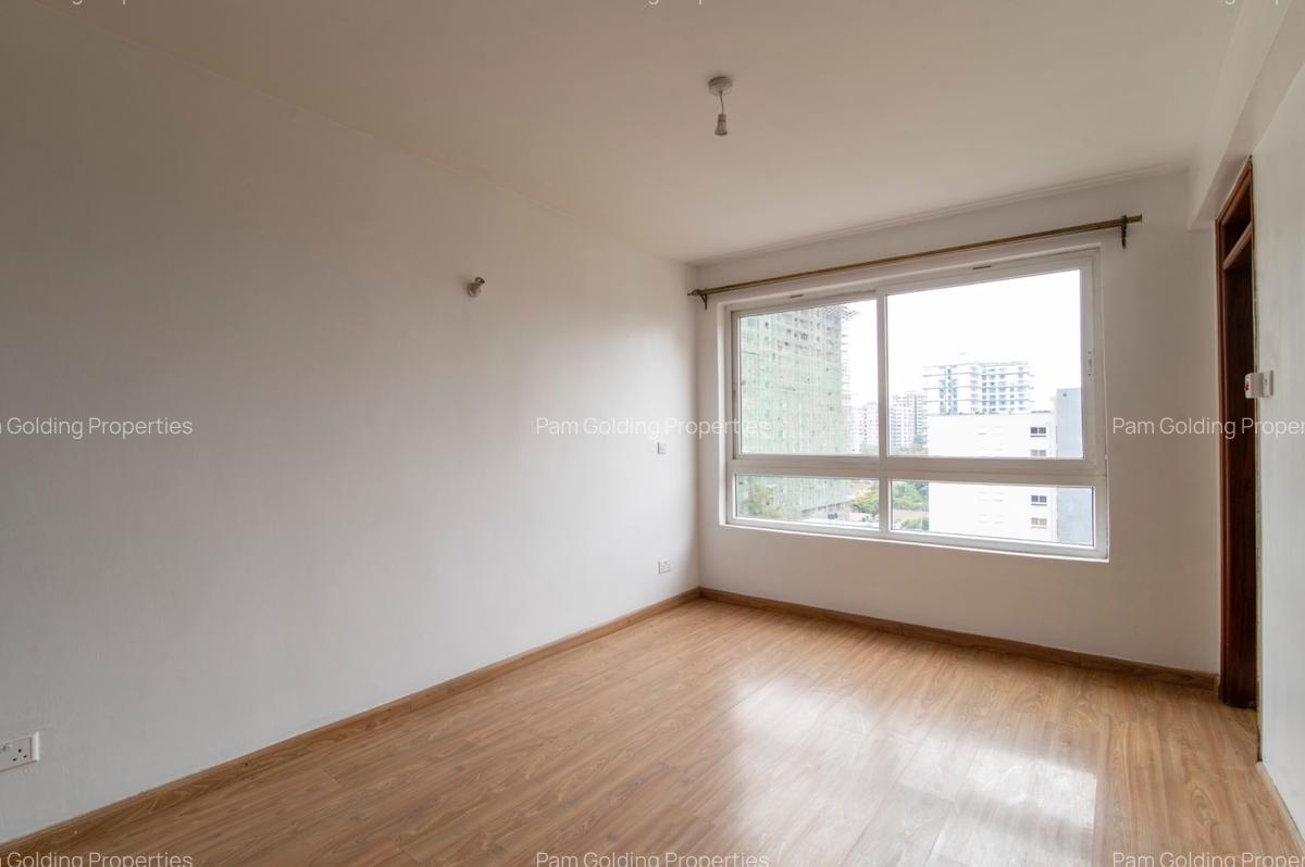 4 Bed Apartment with En Suite in Kilimani - 12