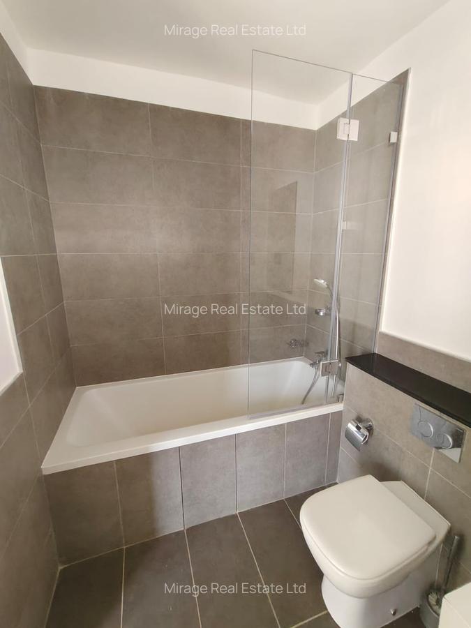 2 Bed Apartment with En Suite in Garden Estate - 5