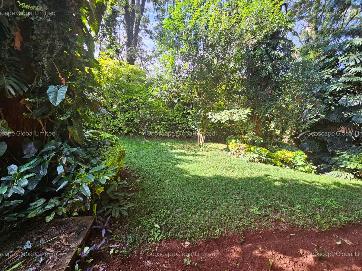 4 Bed Villa with En Suite in Spring Valley - 1