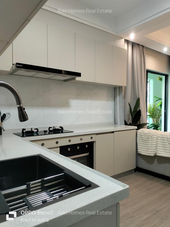 1 Bed Apartment with Swimming Pool in Kilimani - 4