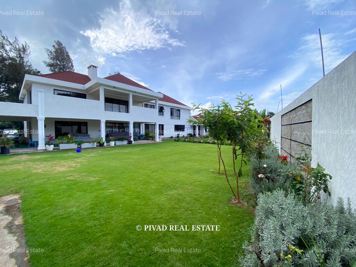 5 Bed House with Garden in Runda - 1