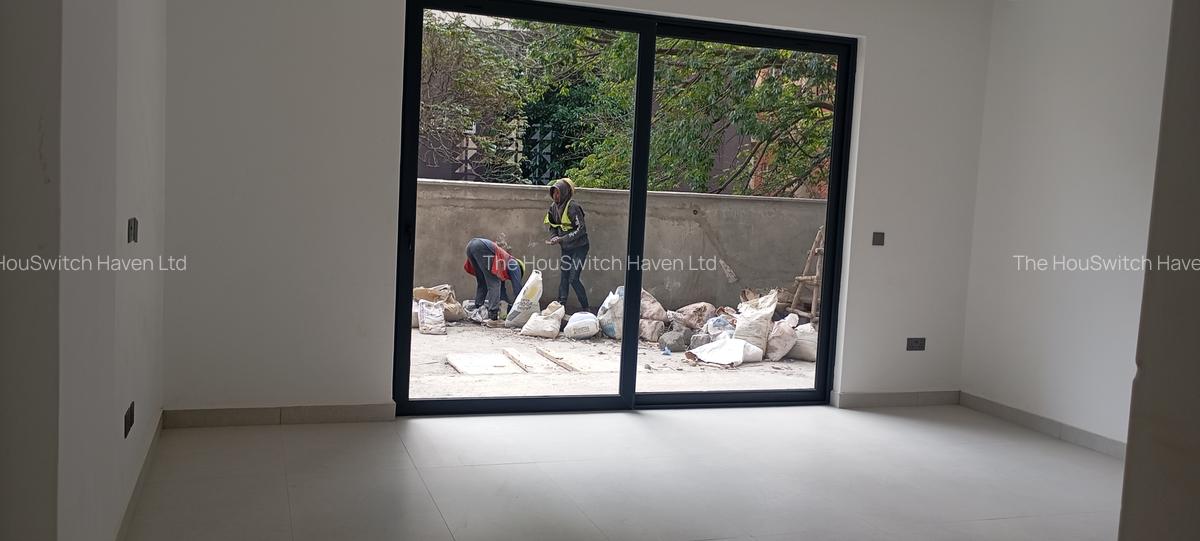 2 Bed Apartment with En Suite at Brookside - 1