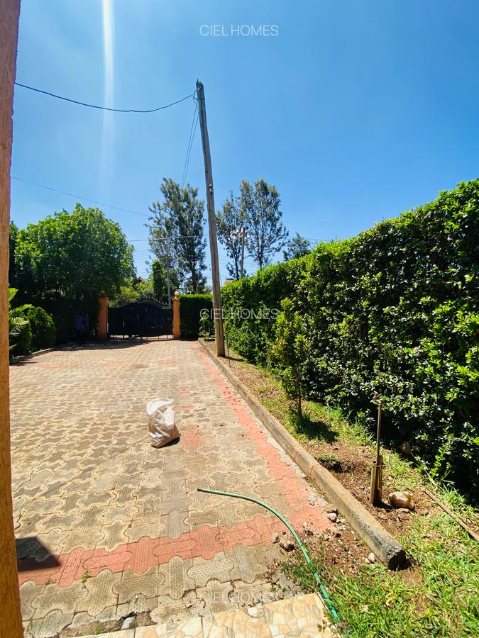 4 Bed Townhouse with Garden in Membley - 8