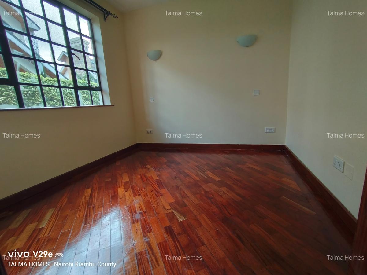 4 Bed Townhouse with En Suite at Off Kiambu Road - 9