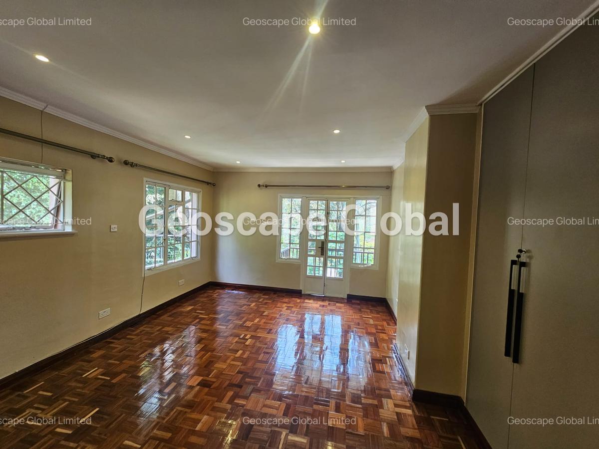 4 Bed House with En Suite in Gigiri - 12