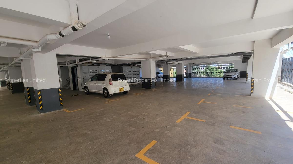 2 Bed Apartment with En Suite in Westlands Area - 17