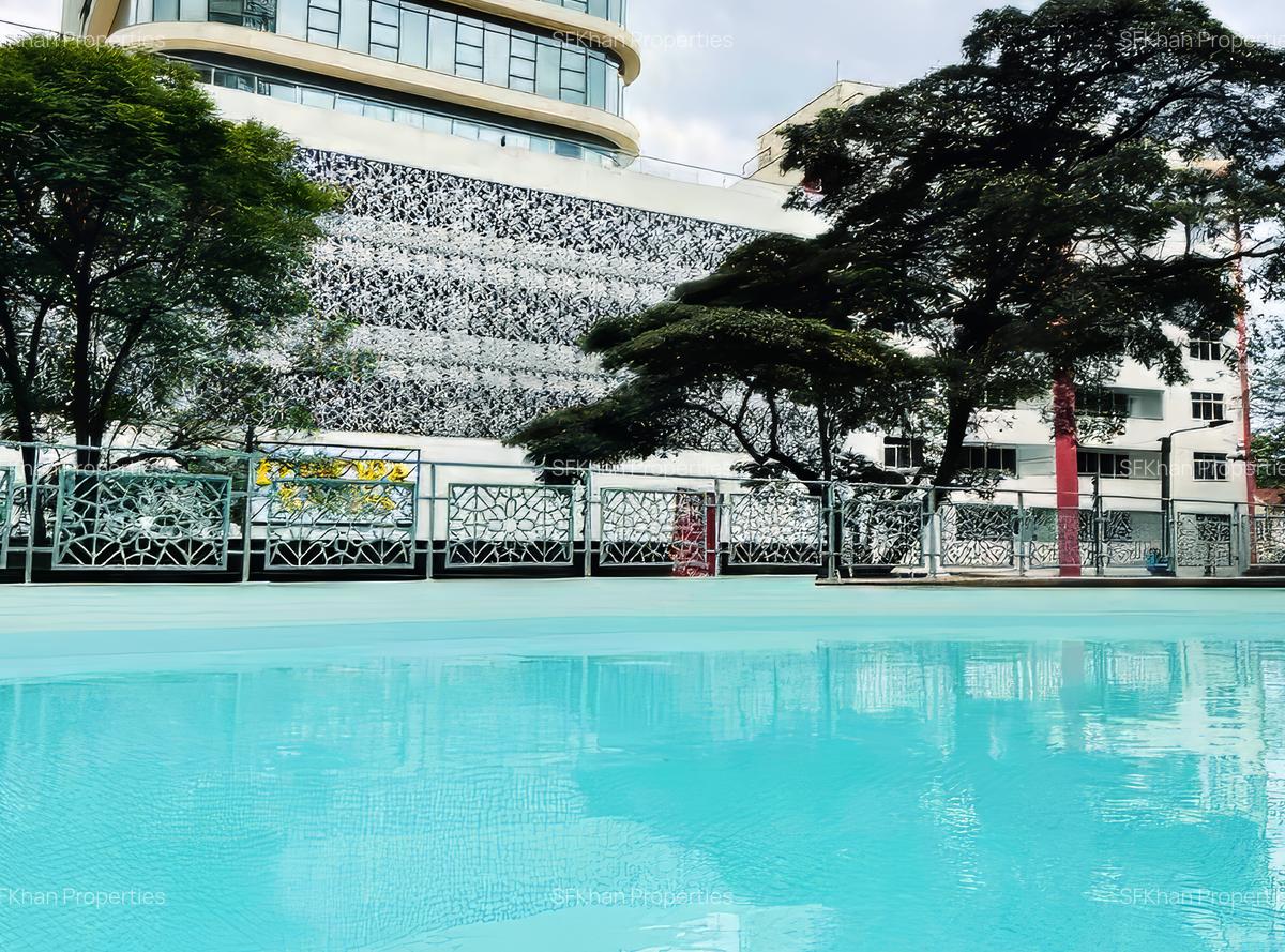 2 Bed Apartment with En Suite at Lantana Road - 4