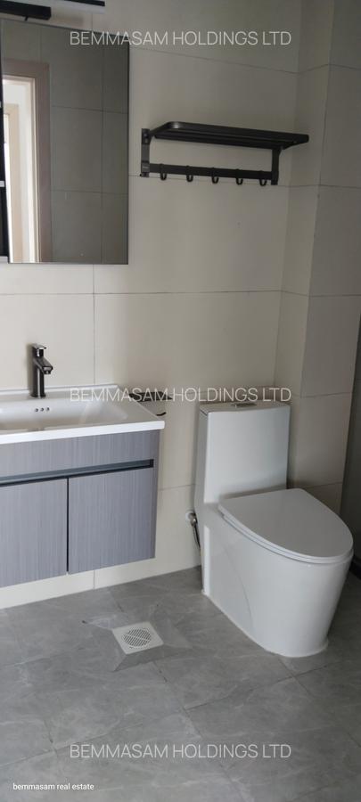 2 Bed Apartment with En Suite at Waiyati Way - 16