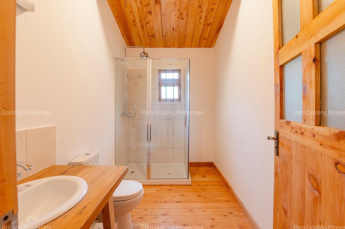 3 Bed House with En Suite in Karen - 11