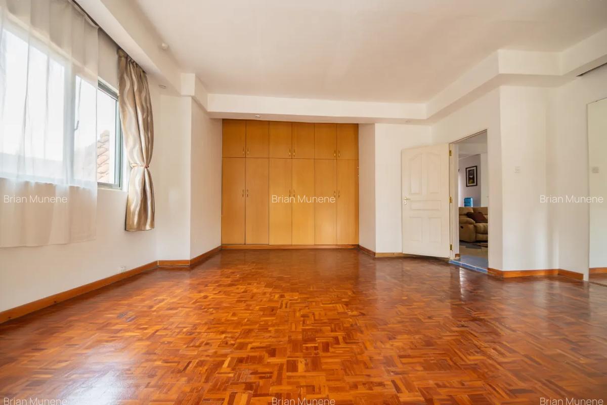 7 Bed Townhouse with En Suite at Nyeri Rd - 4