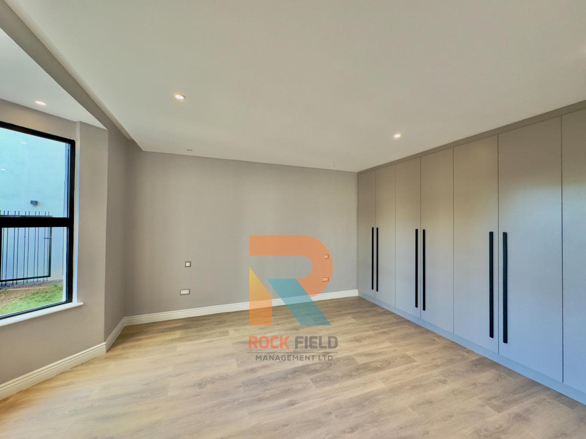 3 Bed Apartment with En Suite in Runda - 7