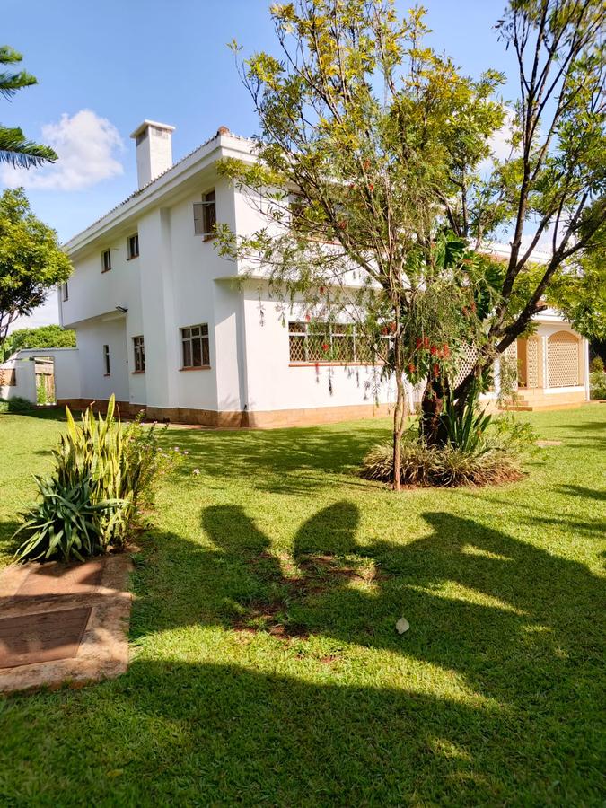 5 Bed House with En Suite at Runda - 13