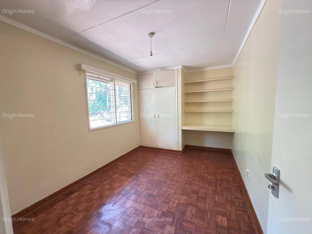 4 Bed House with En Suite at Loresho - 12