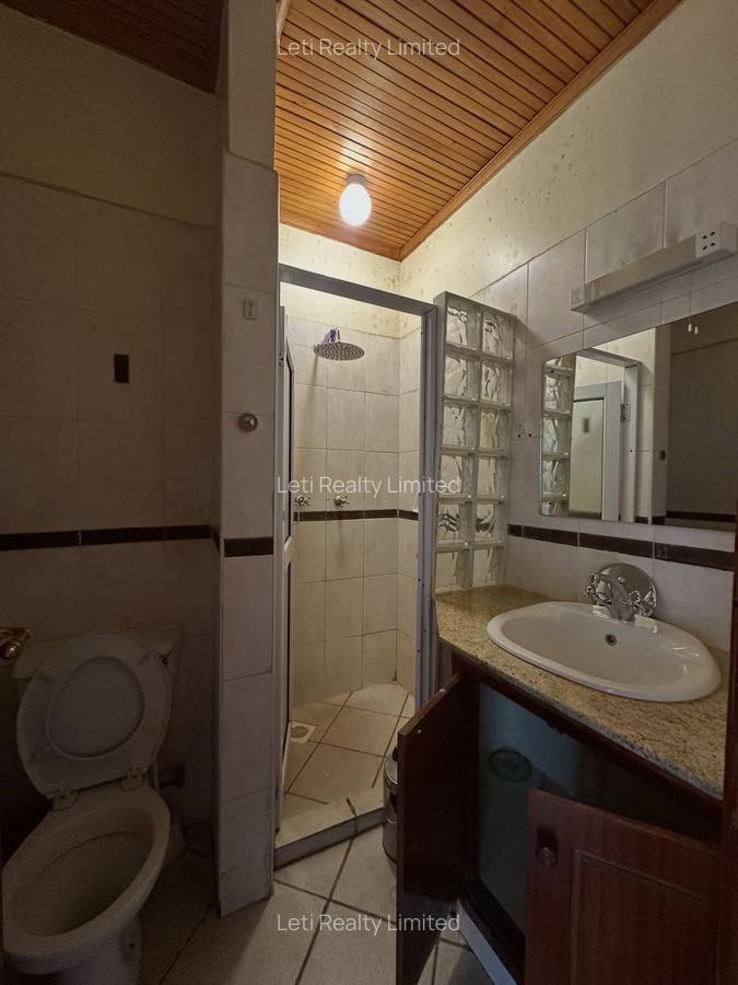 4 Bed Townhouse with En Suite in Lavington - 9