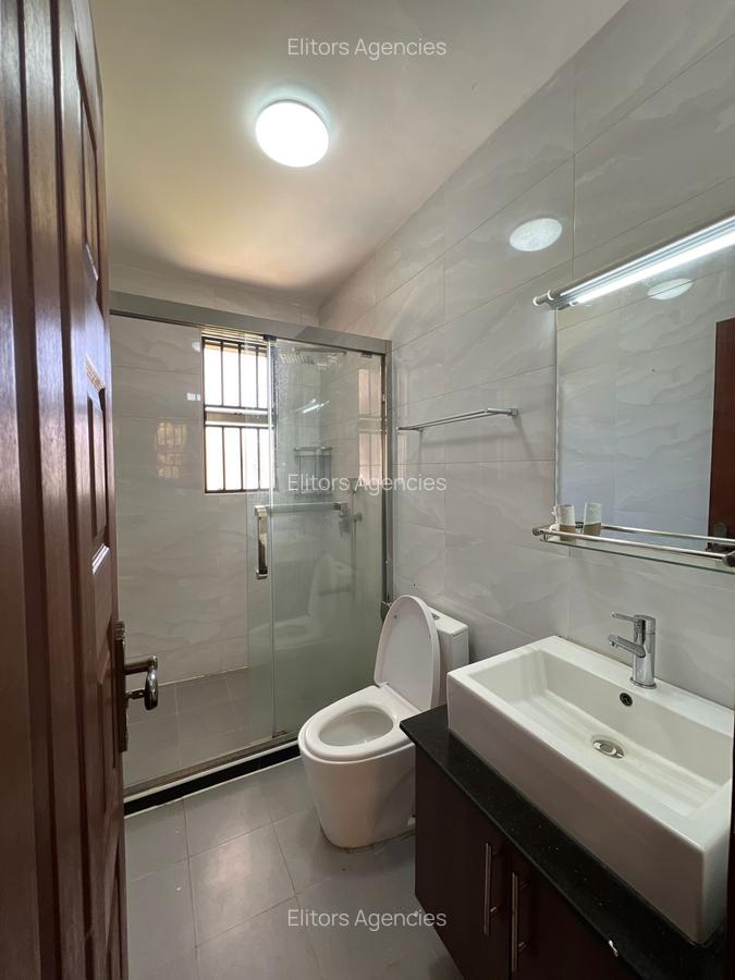 5 Bed Villa with En Suite at Chalbi Drive - 11