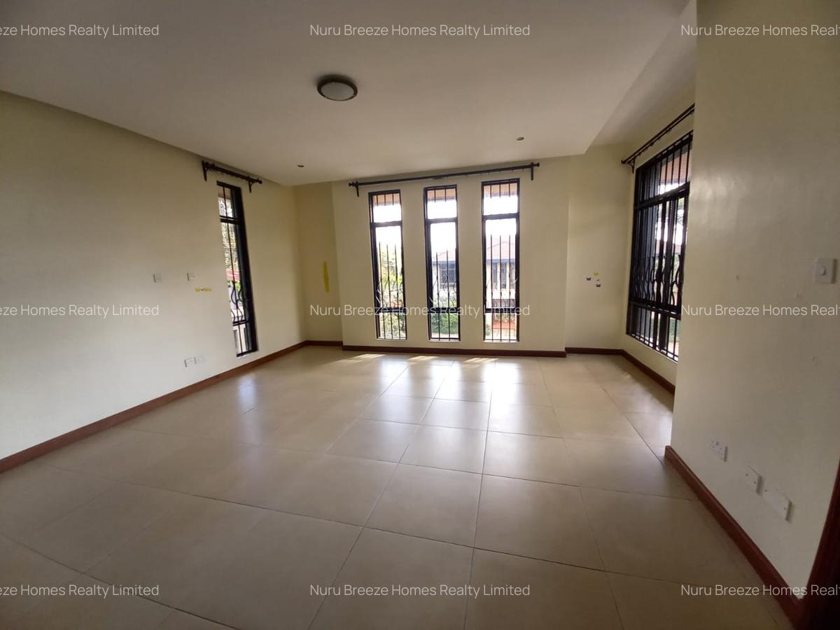 4 Bed Townhouse with En Suite in Runda - 18