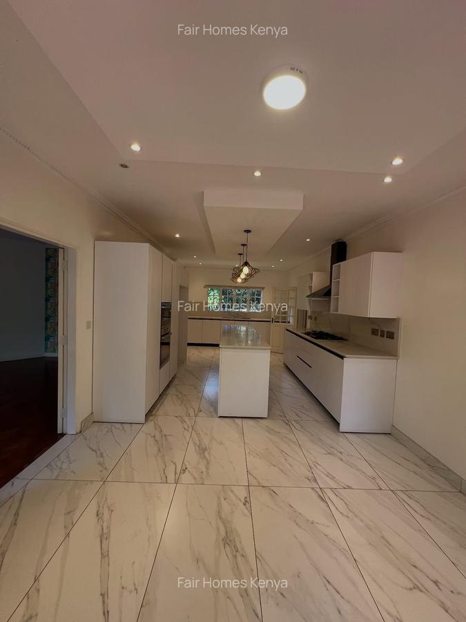 4 Bed Townhouse with En Suite at Lavington Green - 4