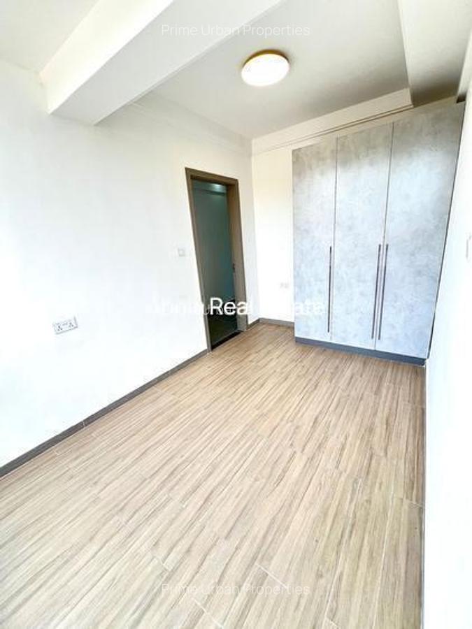 1 Bed Apartment with En Suite in Riverside - 2