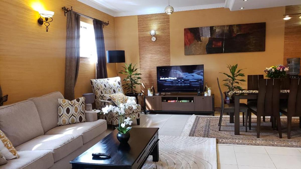 Serviced 1 Bed Apartment with En Suite in Runda - 4