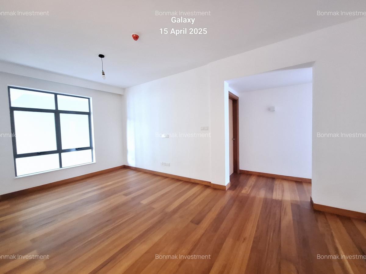 4 Bed Villa with En Suite at Rossylin Estate. - 8