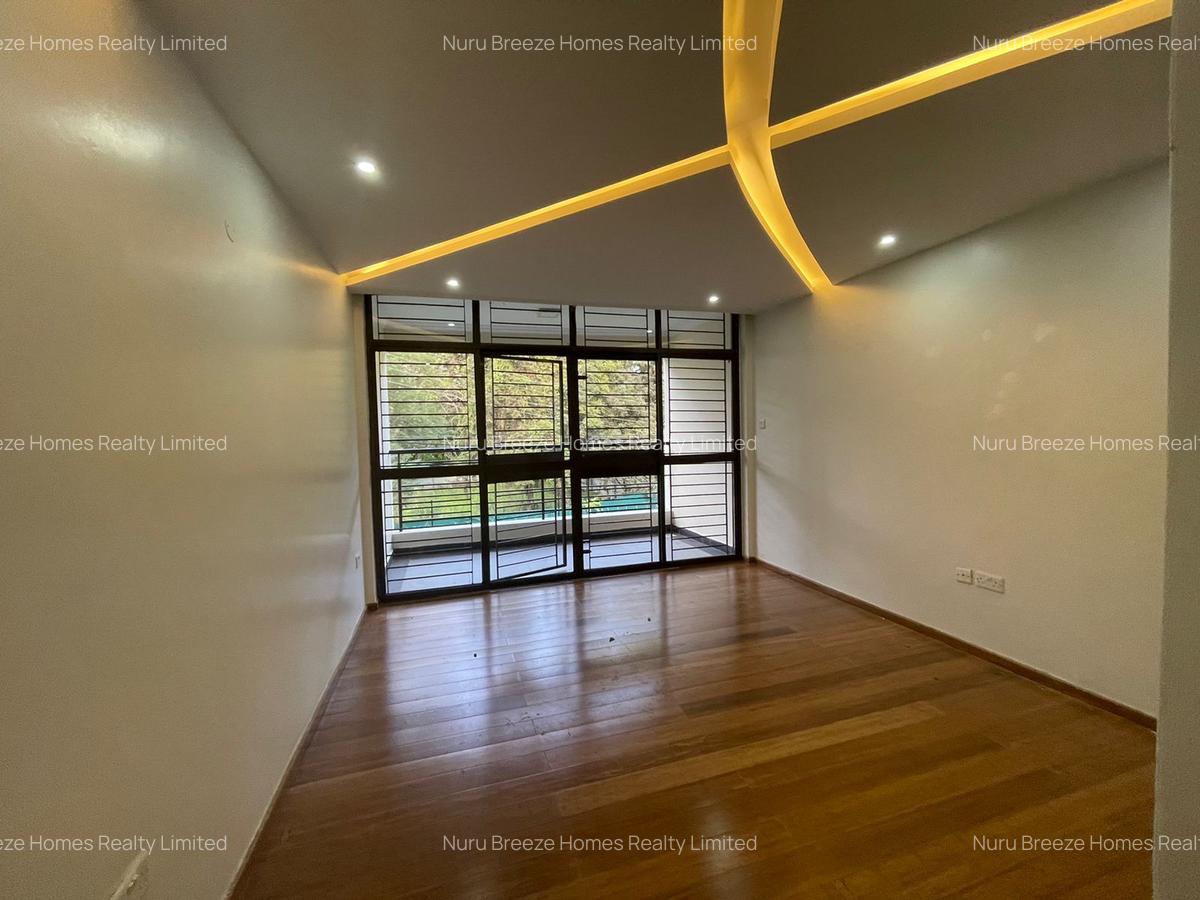 5 Bed Townhouse with En Suite in Lavington - 8