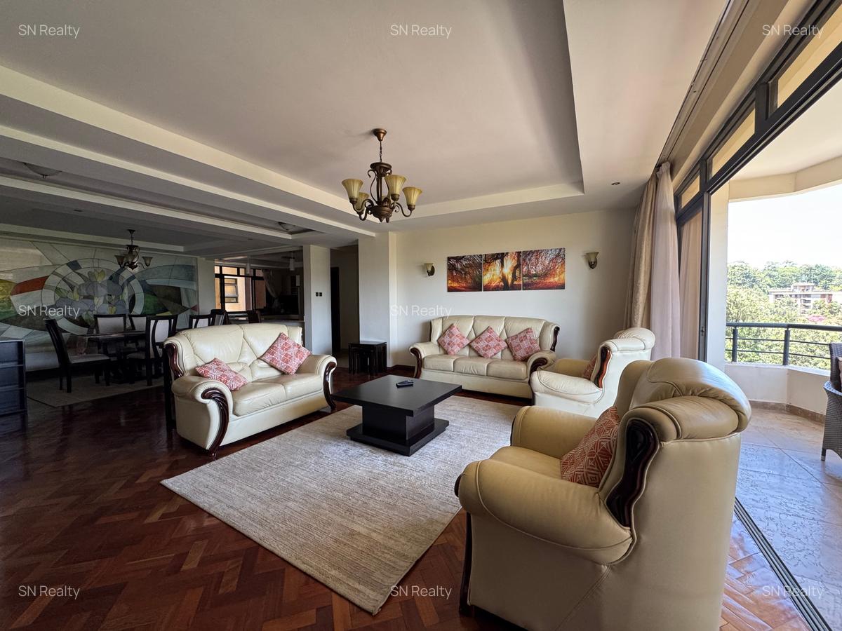 Furnished 3 Bed Apartment with En Suite in Riverside - 4