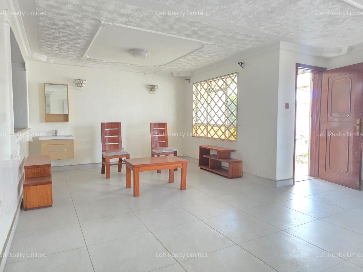 Commercial Property with Service Charge Included in Kilimani - 6