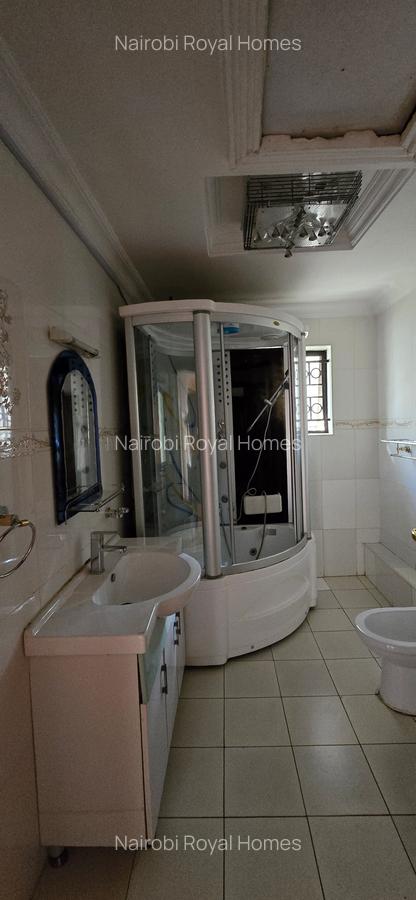 4 Bed Townhouse with En Suite at Mugumo Road - 15