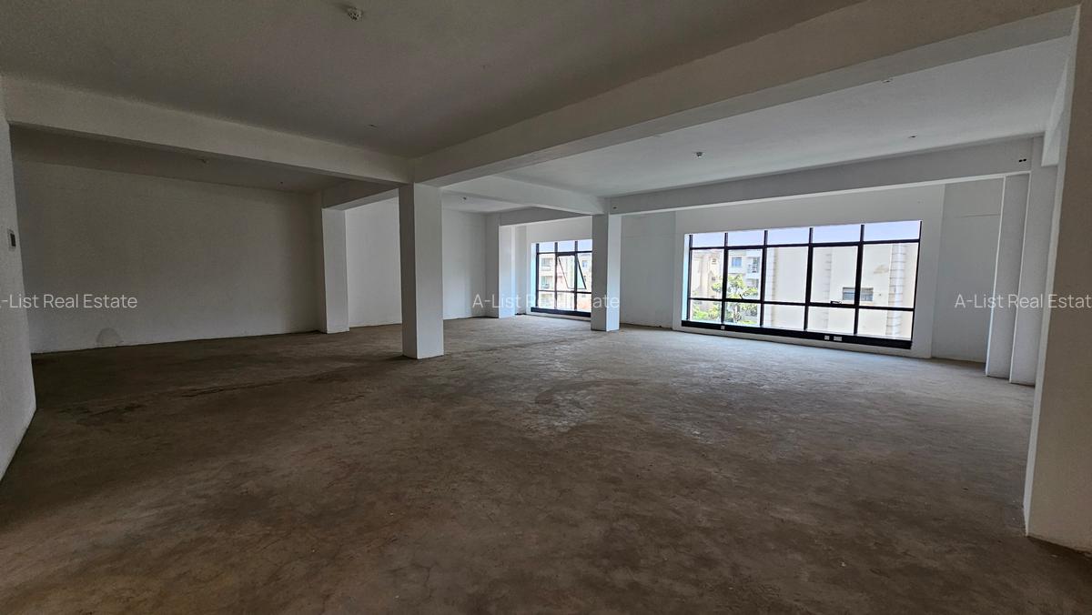 2,000 ft² Commercial Property with Service Charge Included at Chaka Road - 17