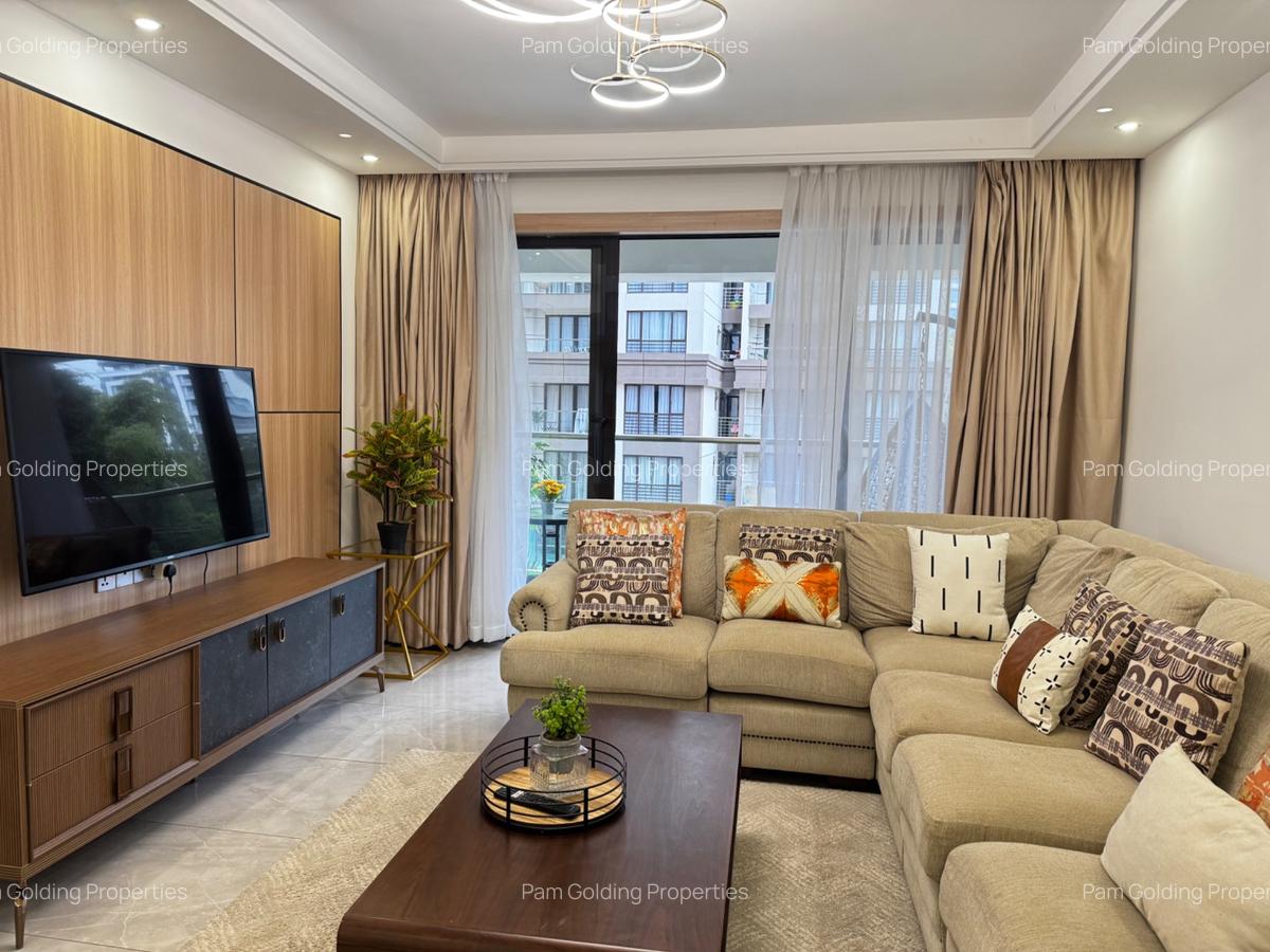 3 Bed Apartment with En Suite in Riverside - 3