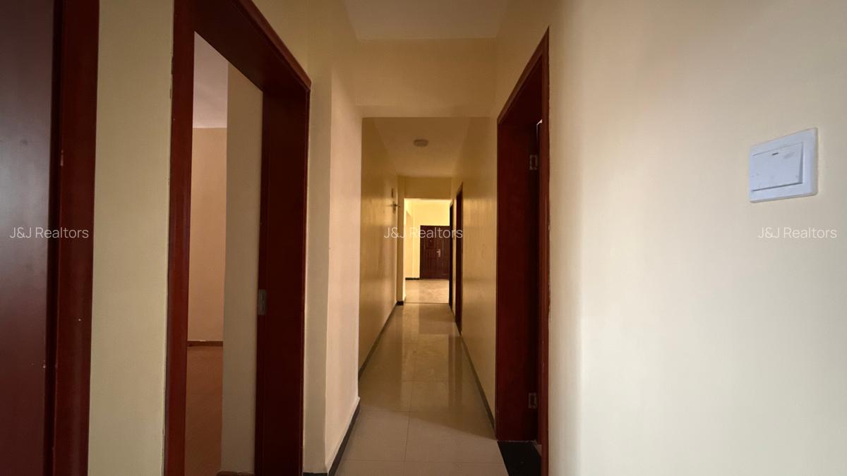 3 Bed Apartment with En Suite in Kilimani - 15