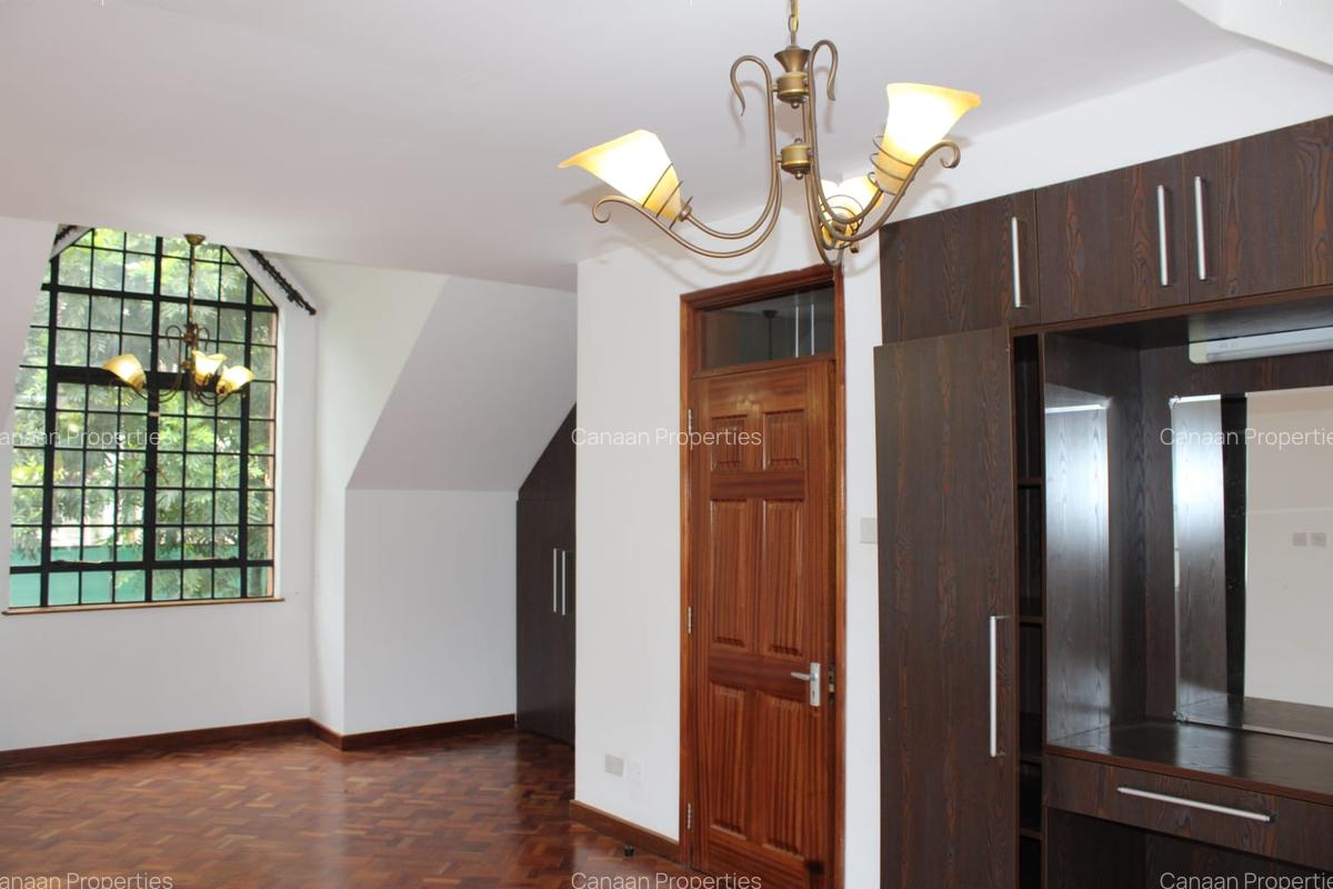 5 Bed Townhouse with Staff Quarters in Lavington - 12