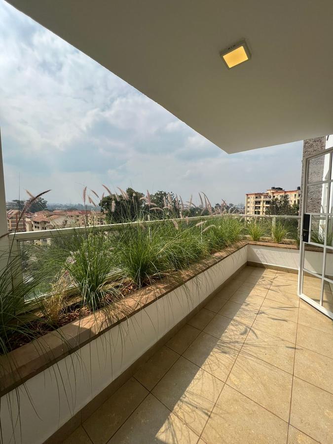 3 Bed Apartment with En Suite in Lavington - 11