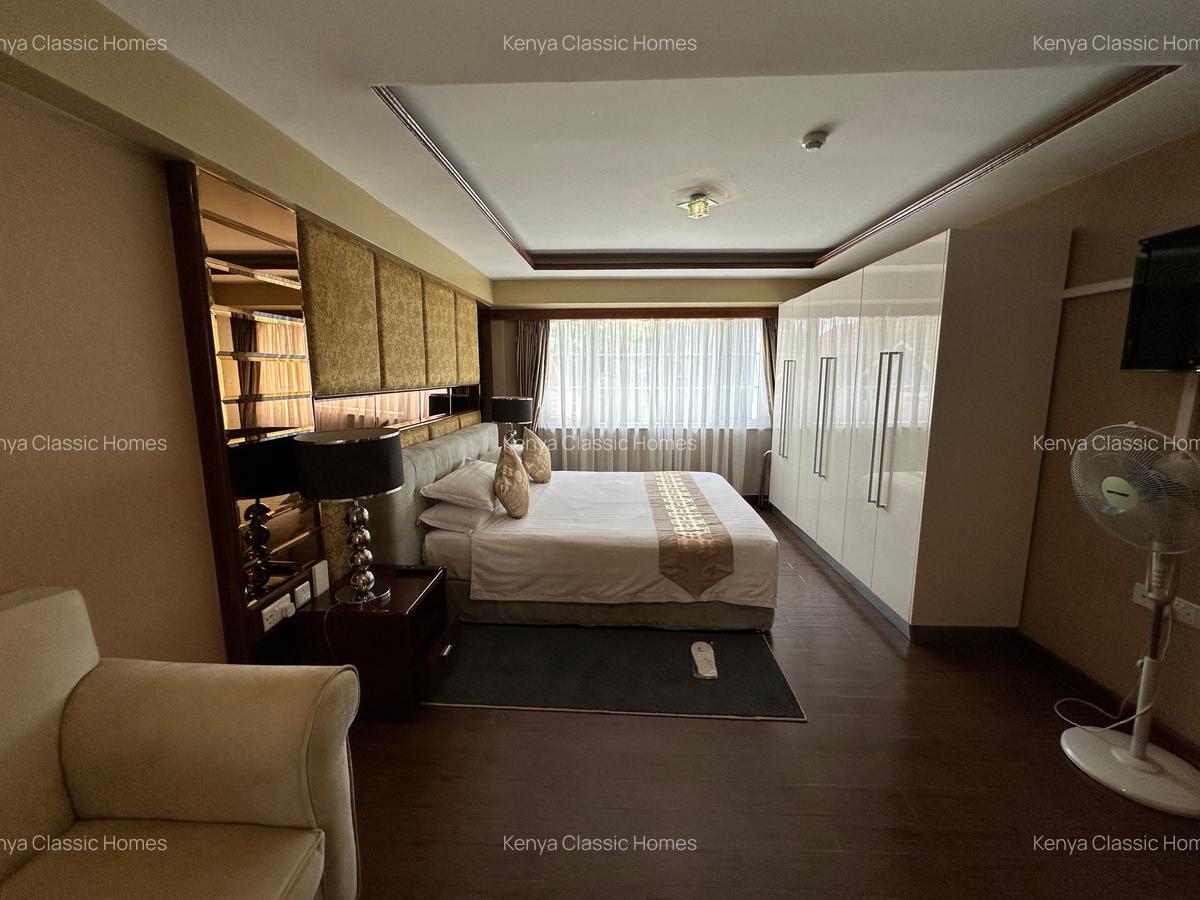 Serviced 2 Bed Apartment with En Suite at Westlands - 7