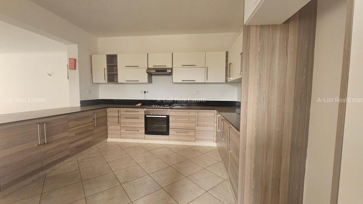 2 Bed Apartment with En Suite at Bohra Street - 6