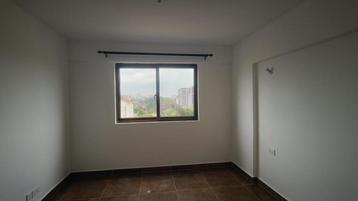 1 Bed Apartment with En Suite at Westlands. - 7