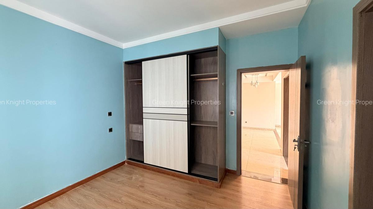 Serviced 2 Bed Apartment with En Suite in Kilimani - 8